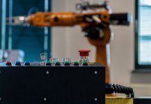 reesinls - roboty magazynowe 2.jpg